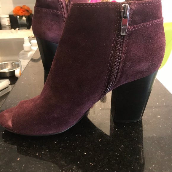 Marc Fisher Plum Purple Suede Peep Toe Block Heels - Picture 13 of 13